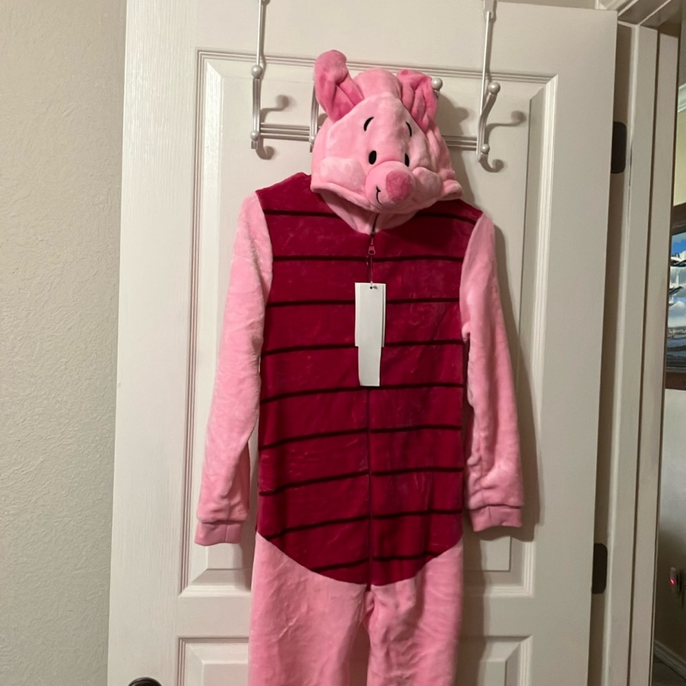 🏖️NWT Piglet Halloween costume onsie size 12